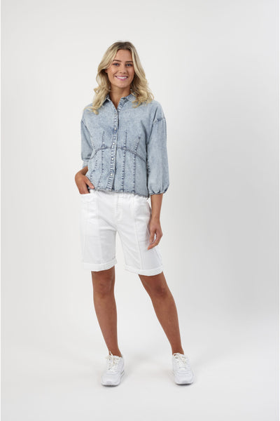 K8009 Weekend Short by Knewe