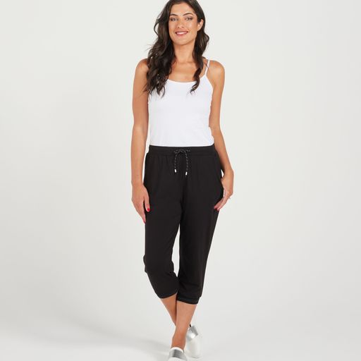 Z6102 Three Quarter Pant by Zafina