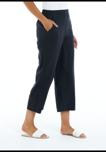 BB851 Parker Pant by Betty Basics